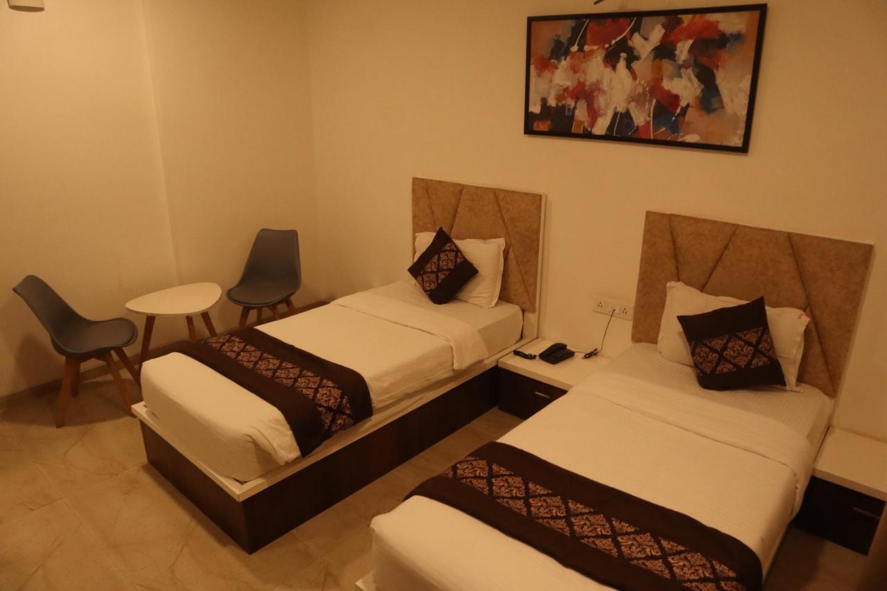 Hotel Grand Ecotel, Aurangabad Екстериор снимка