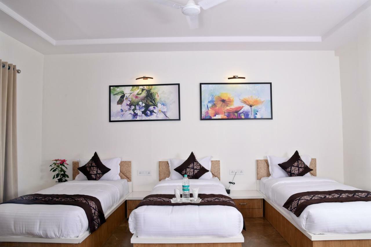 Hotel Grand Ecotel, Aurangabad Екстериор снимка