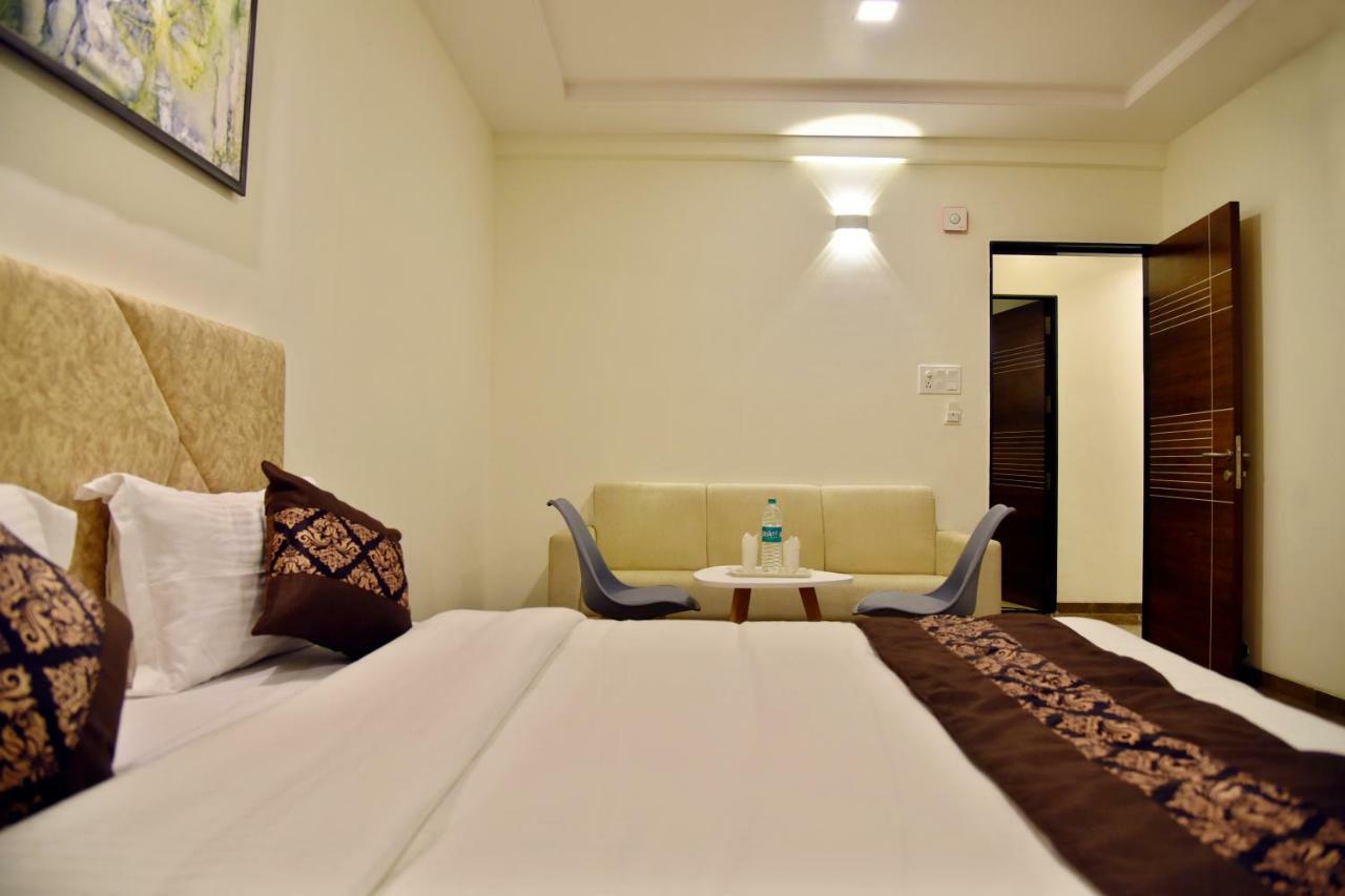 Hotel Grand Ecotel, Aurangabad Екстериор снимка
